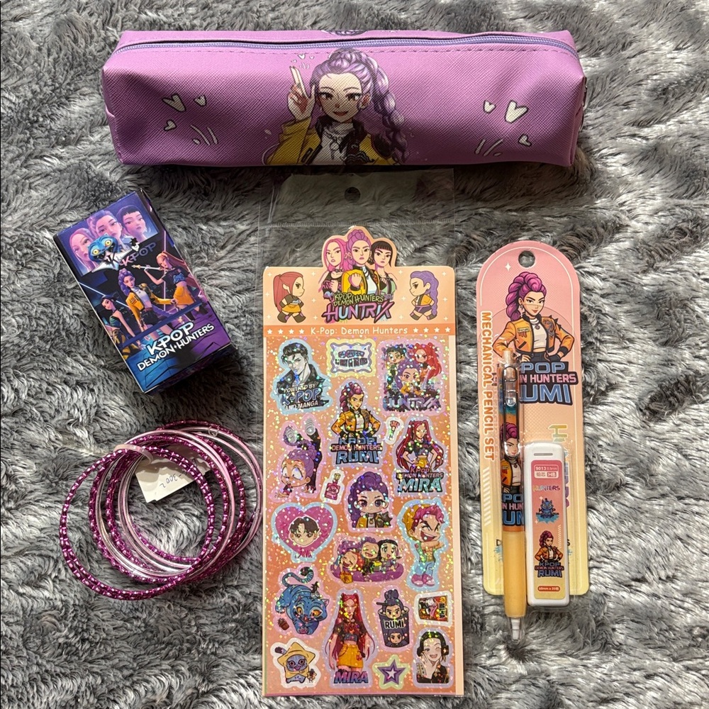 K Pop Bundle - Picture 2 of 12
